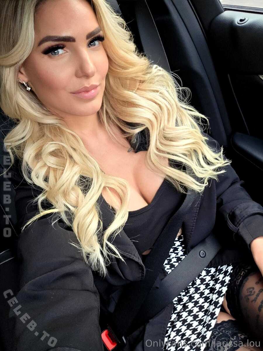 Larissa Lou nude photo 5