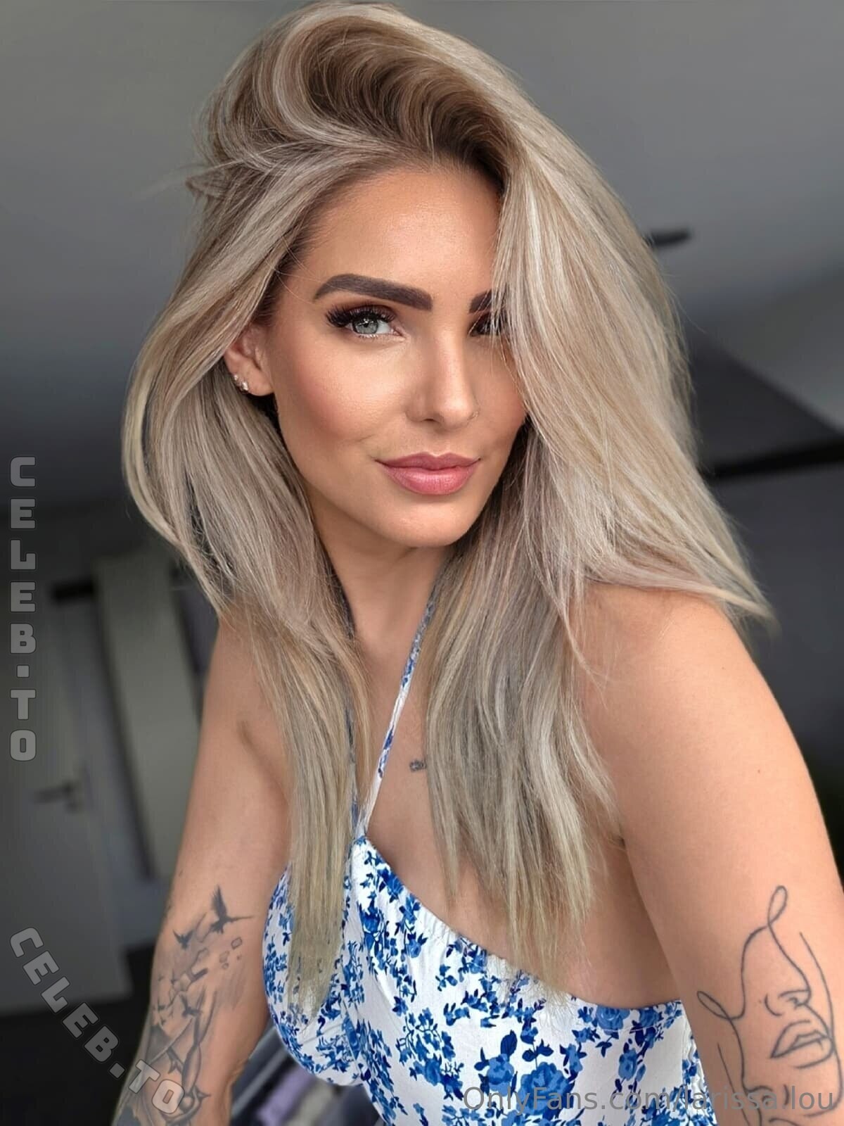 Larissa Lou nude photo 4