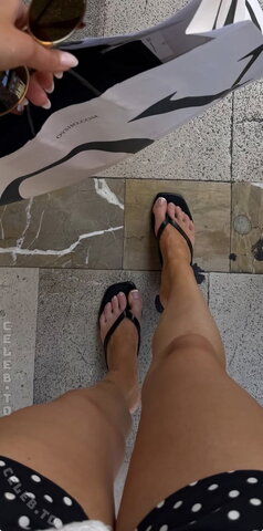 Larissa Neumann Sexy (1 photo)