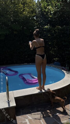 Larissa Neumann New (1 photo)