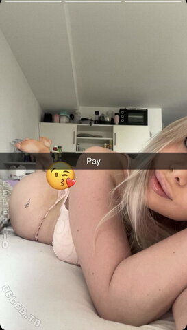 Larissa.lhaa nude photo 61