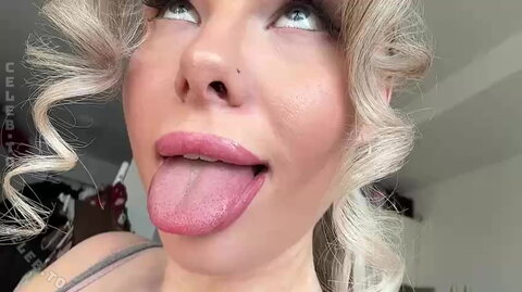 Larissa.lhaa nude photo 104