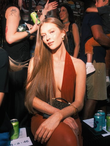 Larsen Thompson nude photo 7