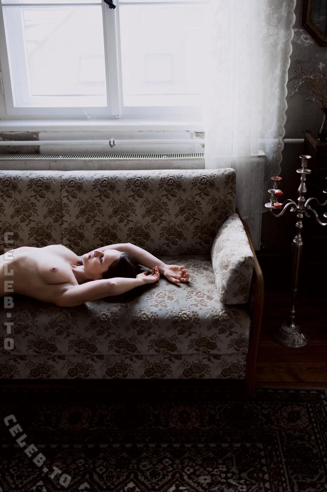 Late.night.ego nude photo 11