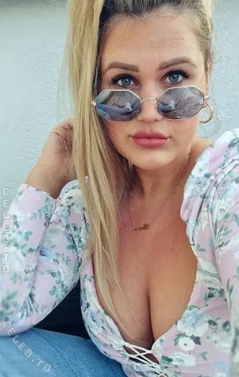 Laura aka Captain_lulli nude photo 10