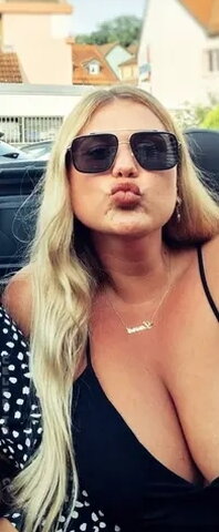 Laura aka Captain_lulli nude photo 43