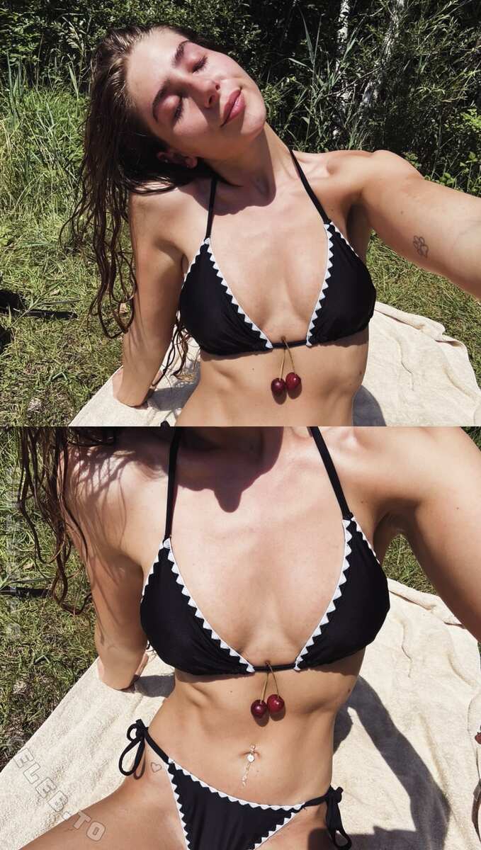 Laura Benko nude photo 1