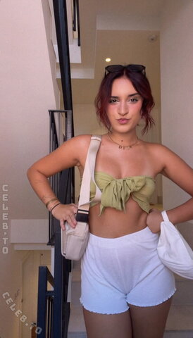 Laura Borck Sexy (1 photo)