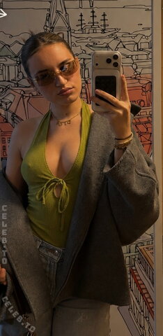 Laura Borck nude photo 22