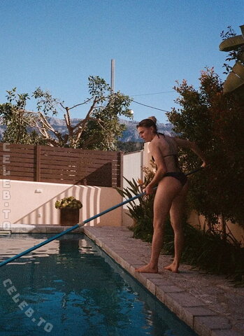 Laura Freigang nude