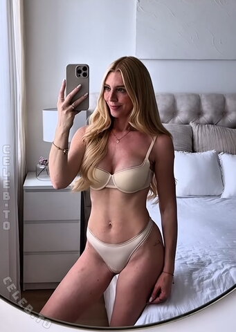 Laura Joelle nude photo 1