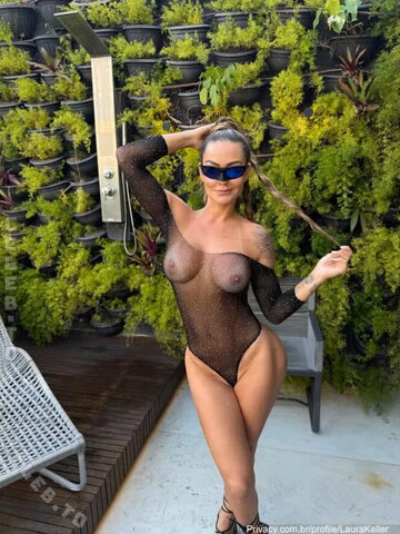 Laura Keller nude photo 4