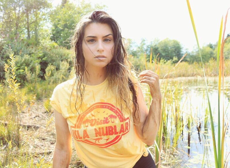 Laura Legends nude photo 4