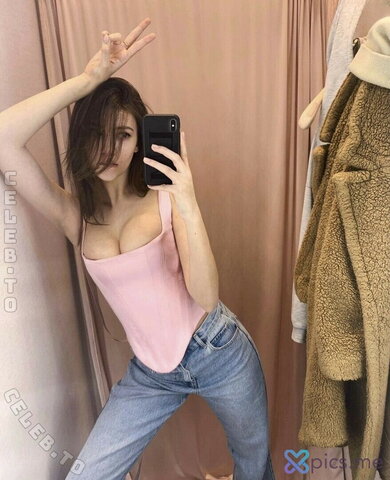 Laura Margesin nude photo 94