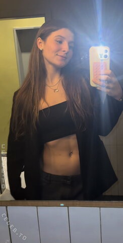 Laura Marie Röhrig nude photo 3