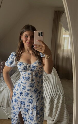 Laura Marie Röhrig Sexy (1 photo)