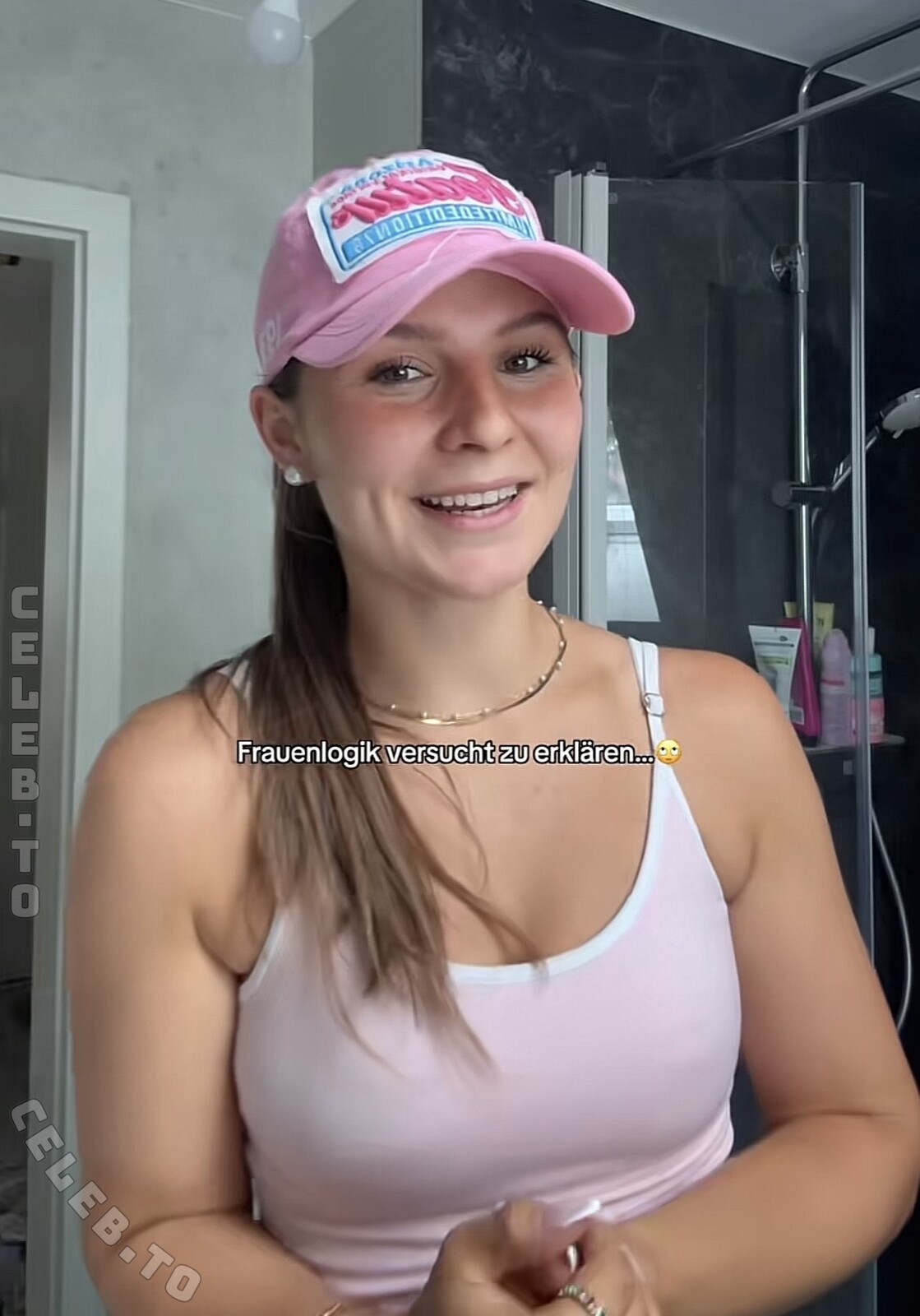 Laura Marie Röhrig nude photo 2