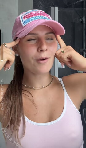 Laura Marie Röhrig nude photo 9