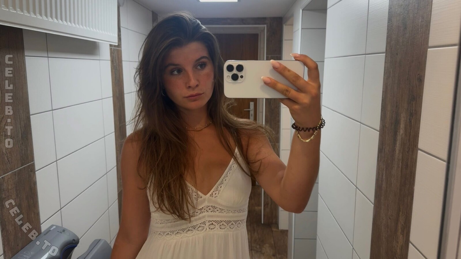 Laura Marie Röhrig nude photo 3
