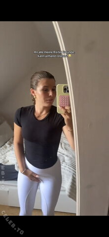 Laura Marie Röhrig – White riding leggings and Nike Pro