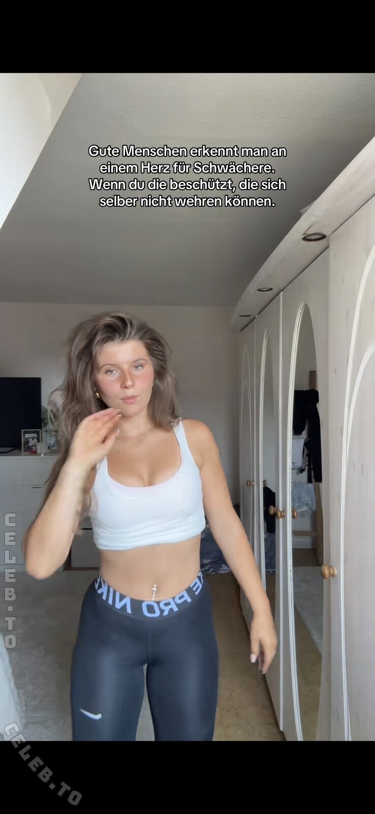Laura Marie Röhrig nude photo 7