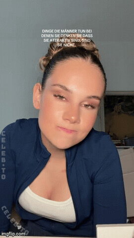 Laura Marie Soons nude photo 14