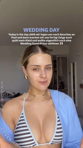 Laura Michelle nude photo 3