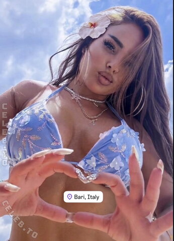 Laura Morante Sexy (1 photo)