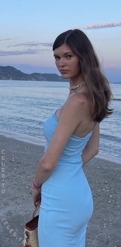 Laura Offermann nude photo 12