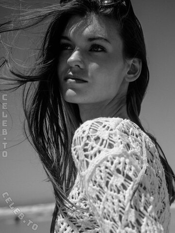 Laura Offermann nude photo 13