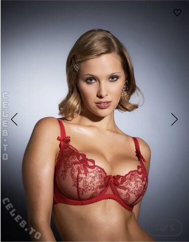 Laura Oganessian nude photo 42