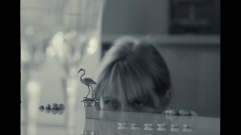 Laura Oganessian nude photo 10