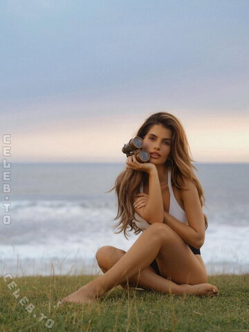 Laura Schultz nude photo 76
