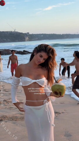 Laura Schultz nude photo 93