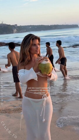 Laura Schultz nude photo 88