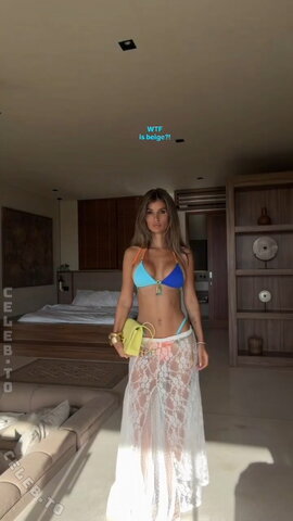 Laura Schultz nude photo 40