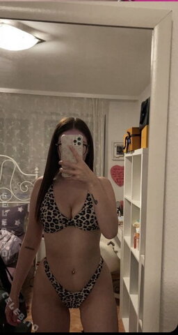 Lauraaasmk nude photo 26