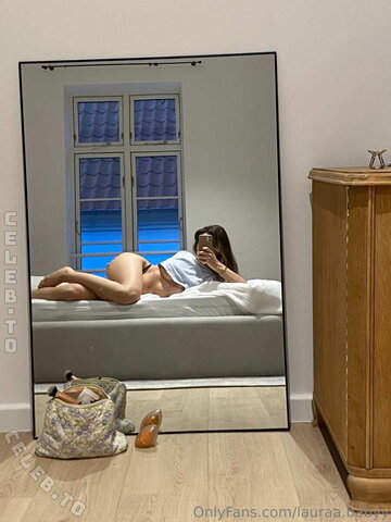 Lauraa.babyy nude photo 60