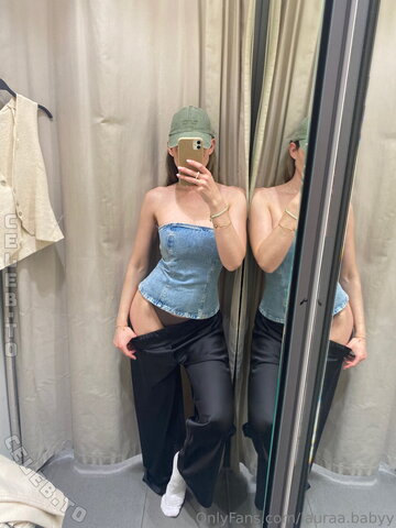 Lauraa.babyy nude photo 74