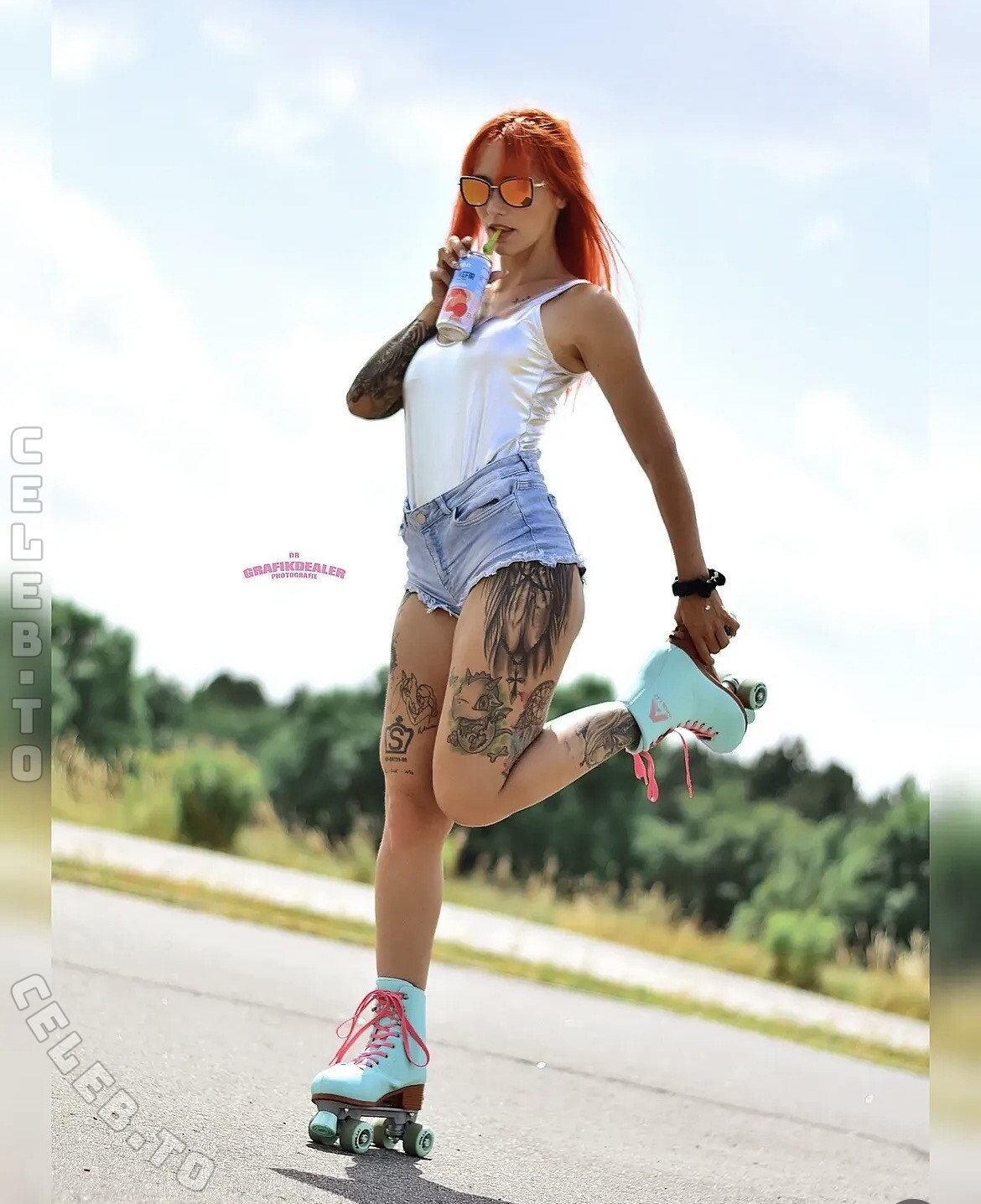 Laurachemie nude photo 5