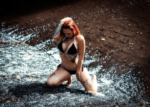 Laurachemie nude photo 3