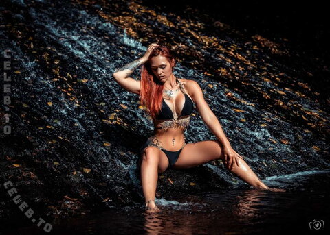 Laurachemie nude photo 1