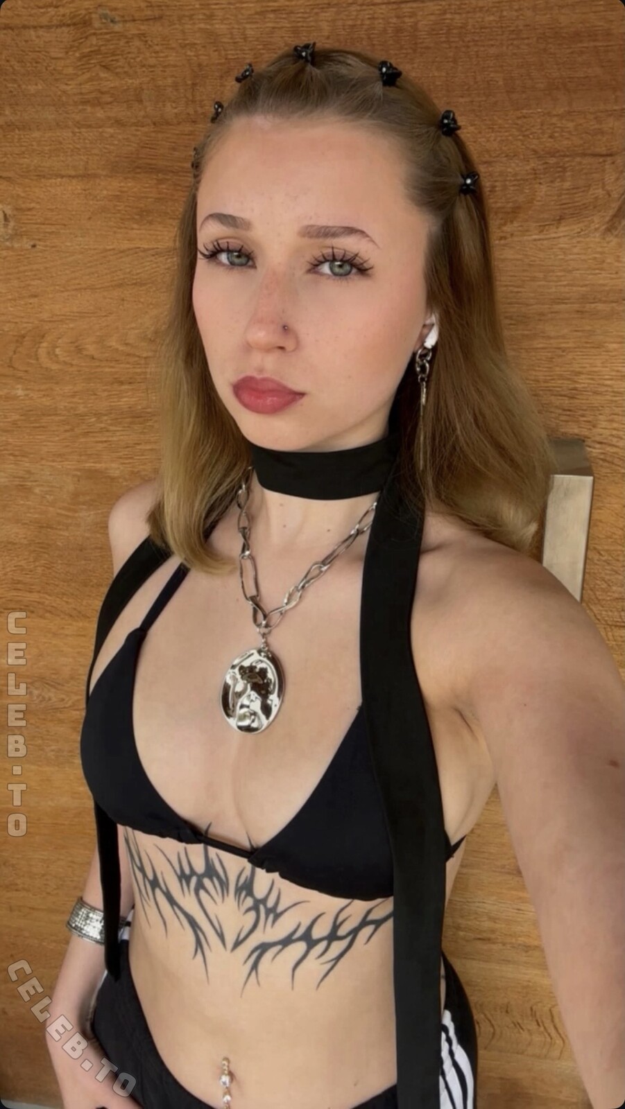 Laura.fltn nude photo 2