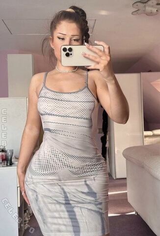 Lauralianajane nude photo 23