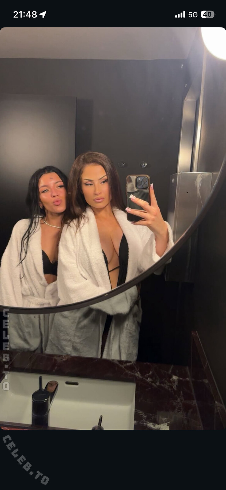 Lauralianajane nude photo 1