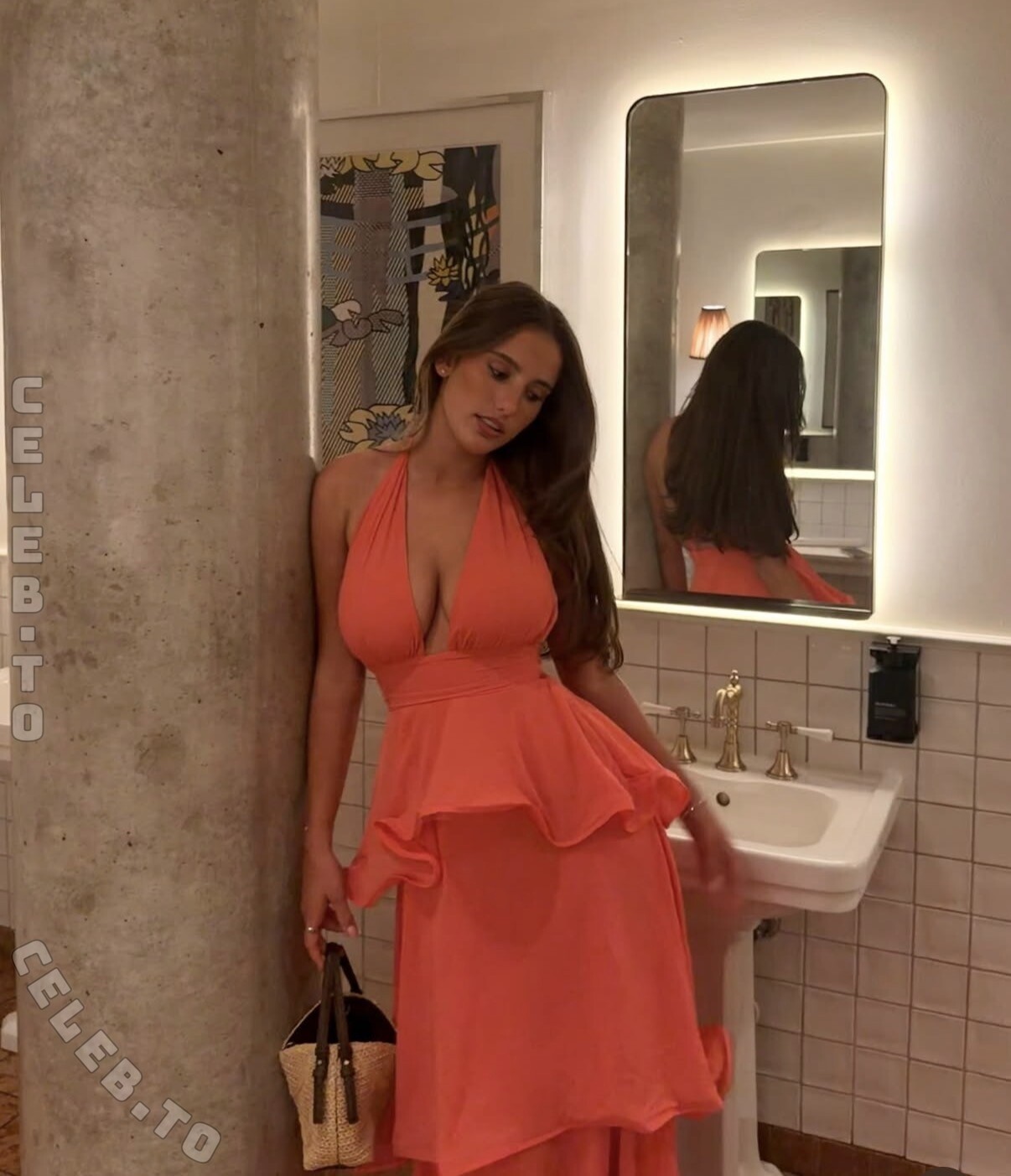 Lauramjj_ nude photo 3