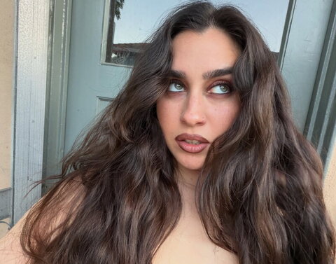 Lauren Jauregui nude photo 13