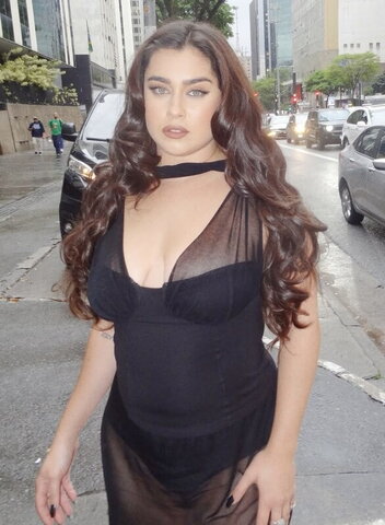 Lauren Jauregui nude photo 6