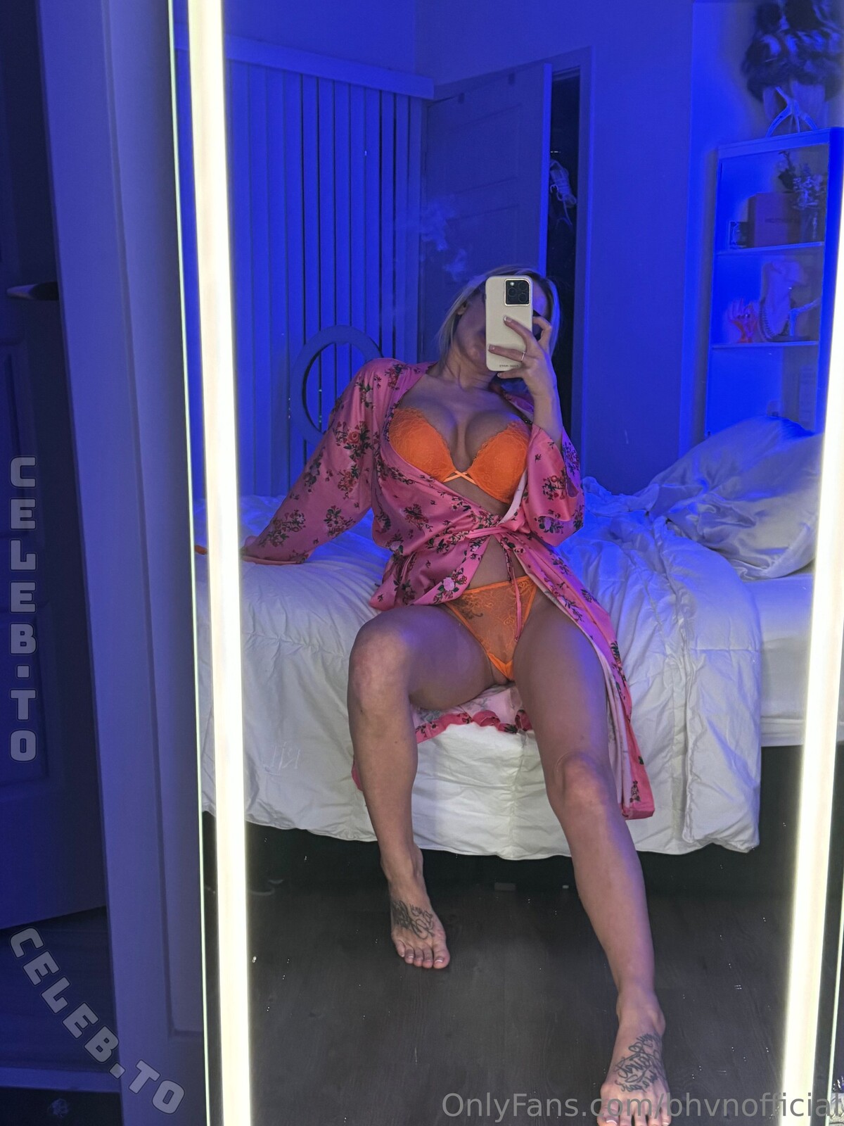 Lauren Wild nude photo 4