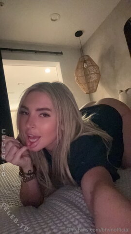 Lauren Wild nude photo 10